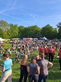 Maifeier 2025 mit Walpurgisfeuer bei bestem Frühlingswetter im Schlosspark